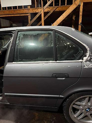 Передние фары: Имеется все детали от этого автомобиля BMW 525i E34, 1994 г., 3 — 20