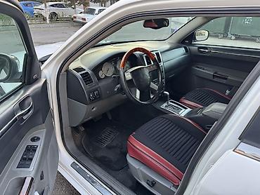 Chrysler: Chrysler 300 Series: 3.5 l | 2005 il 180000 km Sedan — 5