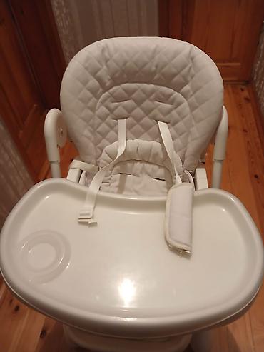 Yemək masaları, oturacaqları: Uşaqlar üçün yemək stulu - Rəng: ağ - Yumşaq, quilted bel və oturacaq — 1