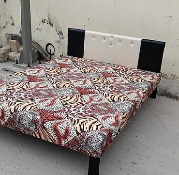 Kravat 
Taza hazırı var 
Çatdırılma var
Vopçat aktivdir yaza bilərsiz — 1