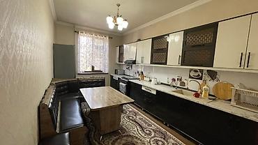 Долгосрочная аренда домов: 220 м², 6 комнат — 11