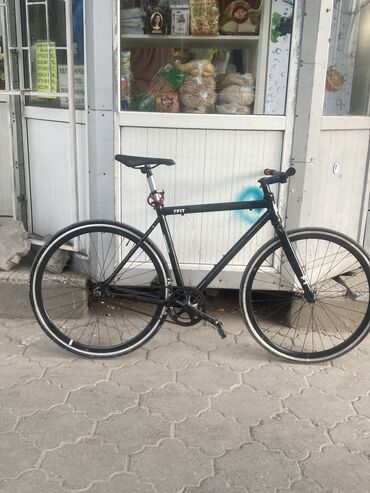 продаю велосипед срочно: Продаю фикс Felicita алю вилкарама алю система Proweel алю 130