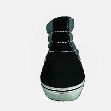 Patike: Patike vans, vel. 43, sk8-hi marka: vans veličina: 43 materijal — 7