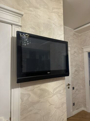 lcd monitor: Телевизор LG LCD 40"
