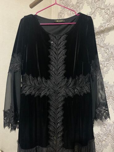 турецкое платья со стразами: Вечернее платье, Длинная модель, Бархат, С рукавами, Стразы, 2XL (EU 44)