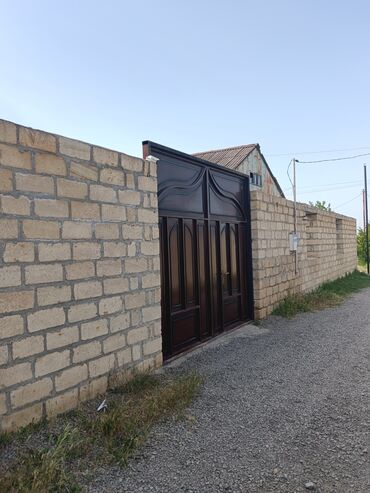 ev alqi satqisi kirayesi: Şəmkirin Deller Qəsəbəsi marketde yaxın yola yaxın aptek yaxindi