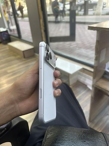 чехол для airpods 4: IPhone 17 Pro Max, Б/у, 256 ГБ, Серебристый, Зарядное устройство, Защитное стекло, Чехол, В рассрочку, 96 % — 3