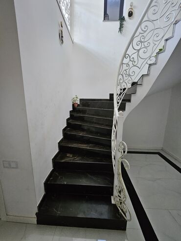 Uzunmüddətli kirayə evlər: 200 kv. m, 5 otaqlı, İnternet, Telefon, Qaz -da lalafo.az — 3 Uzunmüddətli kirayə evlər: 200 kv. m, 5 otaqlı, İnternet, Telefon, Qaz — 3