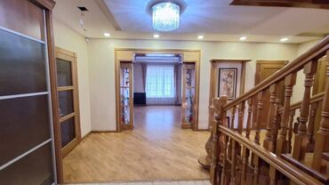 дом на ахунбаева: 360 м², 6 комнат, Утепленный, Теплый пол, Евроремонт