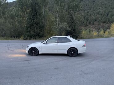 forester 2003: Toyota Altezza: 2003 г., 2 л, Автомат, Бензин, Седан