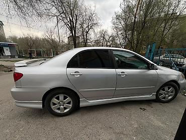 Toyota Corolla: 2004 г., 1.6 л, Бензин, Седан