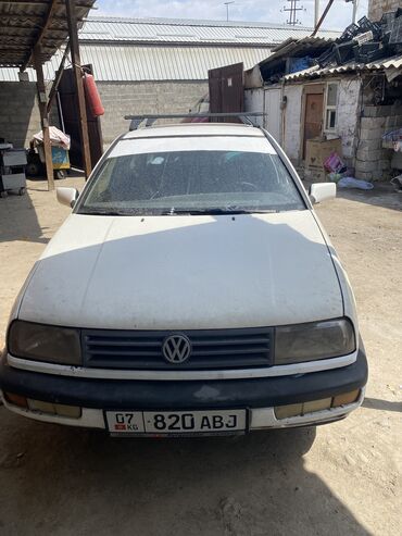 продаю венто: Volkswagen Vento: 1995 г., 1.8 л, Механика, Бензин, Хэтчбэк