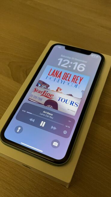 Apple iPhone: IPhone 11, 128 GB, Alpine Green, Face ID, Simsiz şarj — 16