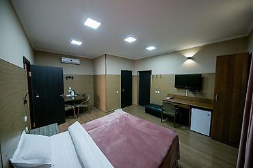 Посуточная аренда квартир: 1 комната, Душевая кабина, Постельное белье, Кондиционер — 5