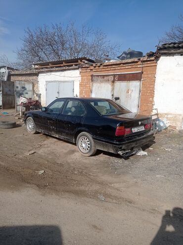 BMW: BMW 520: 2 л, Механика, Бензин, Седан