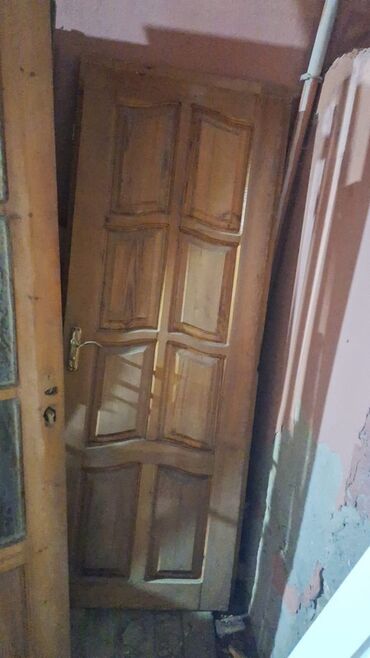 taxta qapi sekilleri: Taxta otaq qapıları və qutu dəsti - Material: kütük taxta (təbii