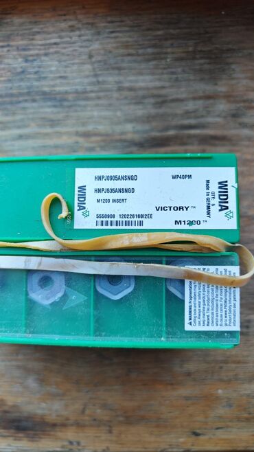 Digər alətlər: Torna və frezə üçün kəsici lövhəciklər (karbid insertlər) komplekti - — 3