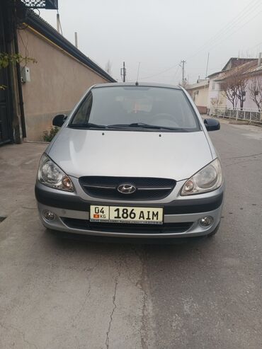 фолсфаген жета: Hyundai Getz серебристого цвета, компактный хэтчбек с удобным салоном