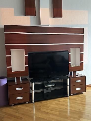 tv 75: TV stendi və divar paneli dəsti - Müasir dizaynlı divar paneli: tünd — 1