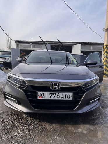 авто под выкуп в рассрочку: Honda Accord: 2018 г., 2 л, Вариатор, Гибрид, Седан