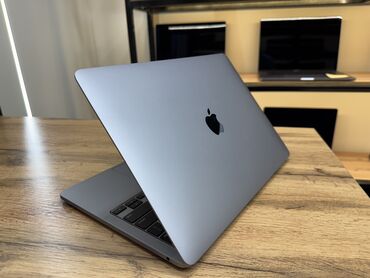 стоимость macbook pro: Ультрабук, Apple, 8 ГБ ОЗУ, Apple M1, 13.3 ", Б/у, Для работы, учебы, память NVMe SSD