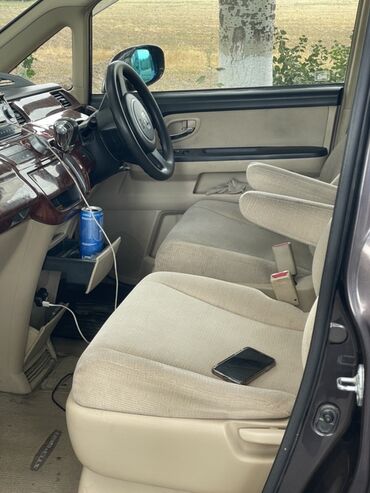 Honda: Honda Stepwgn: 2005 г., 2 л, Автомат, Бензин, Минивэн — 11