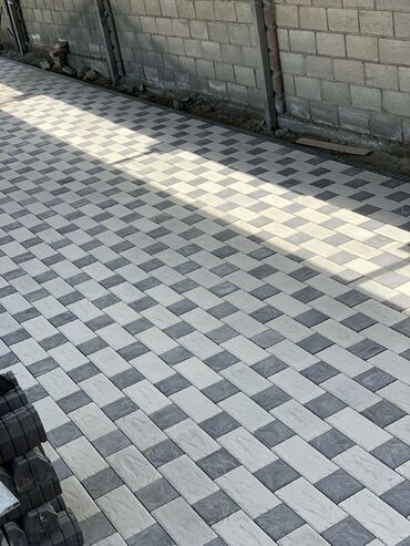 Элитная брусчатка: Брусчатка Брусчатка Элитные брусчатка Брусчатка. Барселона — 14