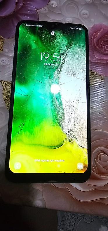 a10 samsung ekran: Samsung Galaxy A10, 32 GB, rəng - Qara, Qırıq — 1