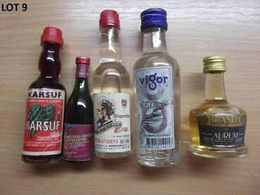 Ostali predmeti za umetnost i kolekcionarstvo: Mini Bottle unučići fraklići čokanji Kao sa slika . Zainteresovanima — 4