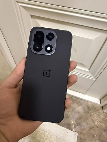 OnePlus 15, Б/у, 256 ГБ, цвет - Черный