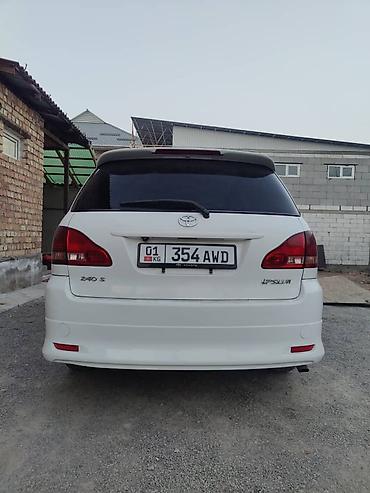 Toyota: Toyota Ipsum: 2002 г., 2.4 л, Автомат, Бензин, Минивэн — 8