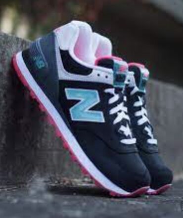 Patike: New Balance, 37.5, bоја - Crna — 7