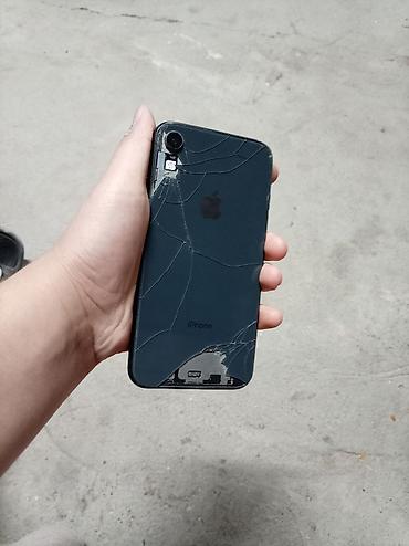 заказать списанный айфон: IPhone XR, 6.1" Liquid Retina (IPS), Face ID. Цвет — чёрный — 3
