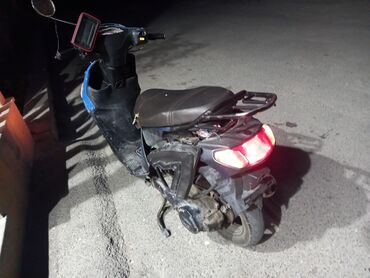omaks gel: - MOPED, 80 sm3, 2019 il, 1950 km