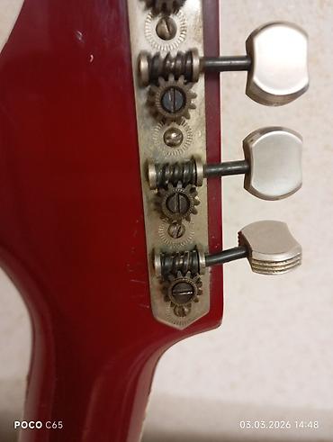 Elektro gitaralar: Elektron gitara, 6 sim, İşlənmiş, Ünvandan götürmə -da lalafo.az — 27 Elektro gitaralar: Elektron gitara, 6 sim, İşlənmiş, Ünvandan götürmə — 27