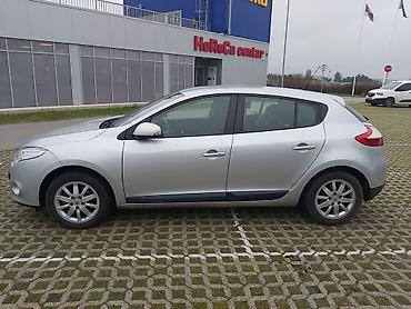 Renault: Renault Mégane III, 5-vrata hečbek, srebrna boja. - Motor: dizel — 1