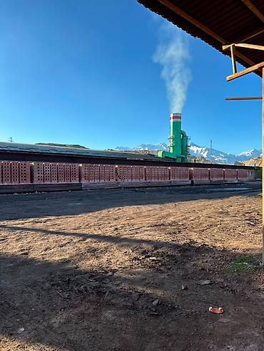 Кирпич керамический полнотелый/пустотелый заводского формата - at lalafo.kg Кирпич керамический полнотелый/пустотелый заводского формата -