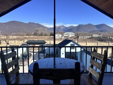 Günlük kirayə evlər: 220 kv. m, 8 otaq, Kombi, Qaz, İşıq — 16