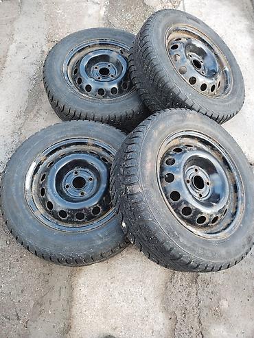 r17 225: Колеса в сборе 195 / 65 / R 15, Зимняя шипованная, Б/у, Комплект, Легковые, Железные, отверстий - 4 — 4