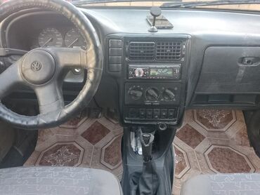 ucuz niva satilir: Volkswagen Polo: 1.6 л | 1996 г. Седан