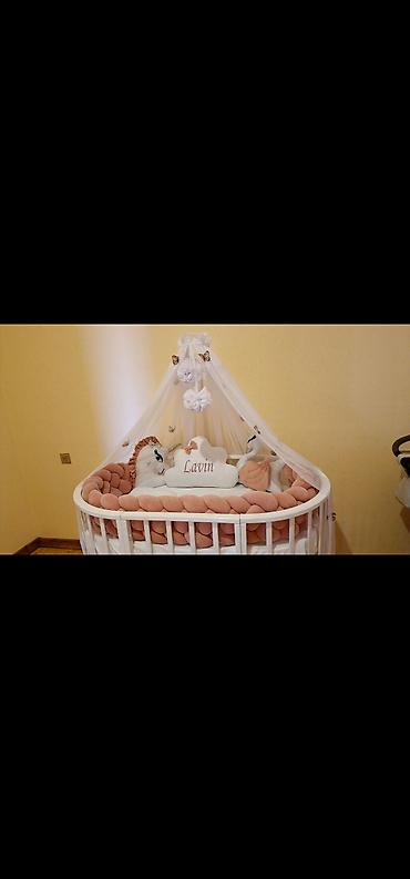 manej uşaq üçün: Oğlan və qız üçün, Yeni, Yumru, Beşik, Dəstsiz, Matras ilə, Yellənmə mexanizmi ilə — 2