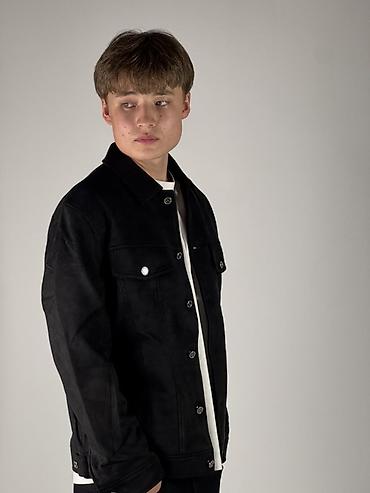 lacoste original: Мужская куртка-джинсовка, цвет черный - Классический крой с прямой — 4