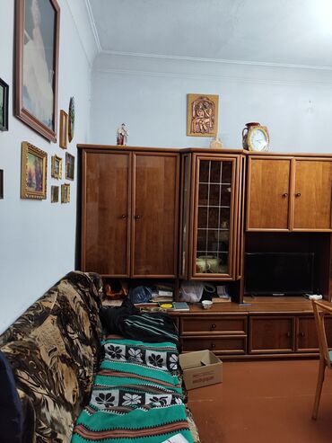 Продажа квартир: 3 комнаты, 65 м², 1 этаж — 8