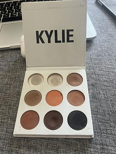 sephora: Тени Kylie. Оригинал
Заказывала с Sephora — 1
