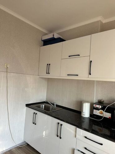 музыкальная карусель: 3 комнаты, 71 м², Индивидуалка, 6 этаж, Косметический ремонт