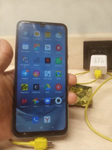 ред мейджик: Redmi, Redmi 9A, Б/у, 32 ГБ, цвет - Голубой, 2 SIM