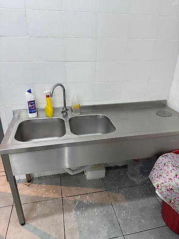Оборудование для ресторанов, кафе: Hamısı 700 manata alınıb. Yuma vannası və üzərindəki krantlar daxil — 1