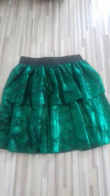 new yorker београд слике: M (EU 38), Mini, color - Green