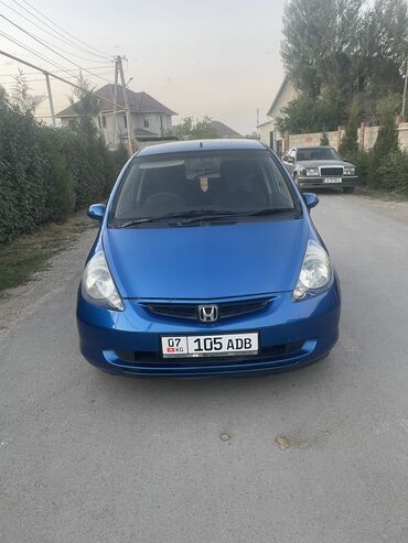 машина кыргызстан: Honda Fit: 2004 г., 1.5 л, Вариатор, Бензин, Хэтчбэк