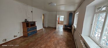 Продажа квартир: 51 м², 3 комнаты, Старый ремонт Без мебели
